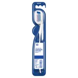 Oral-B CrossAction Deep Reach Manual Toothbrush, Medium, 1 count, thumbnail image 5 of 10