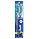 Oral-B Pulsar Expert Clean Battery Powered Toothbrush, Soft Bristle, 4 pack, thumbnail image 3 of 9