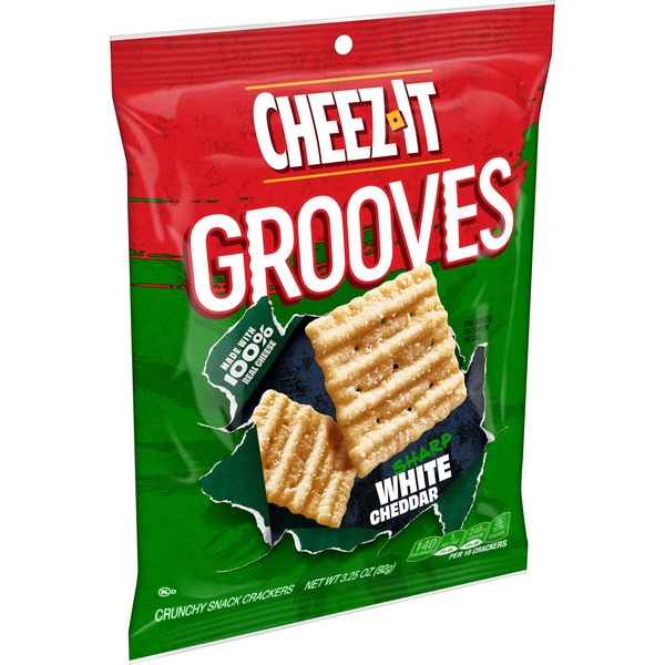 Cheez-It Grooves Sharp White Cheddar Cheese Crackers, 3.25 oz